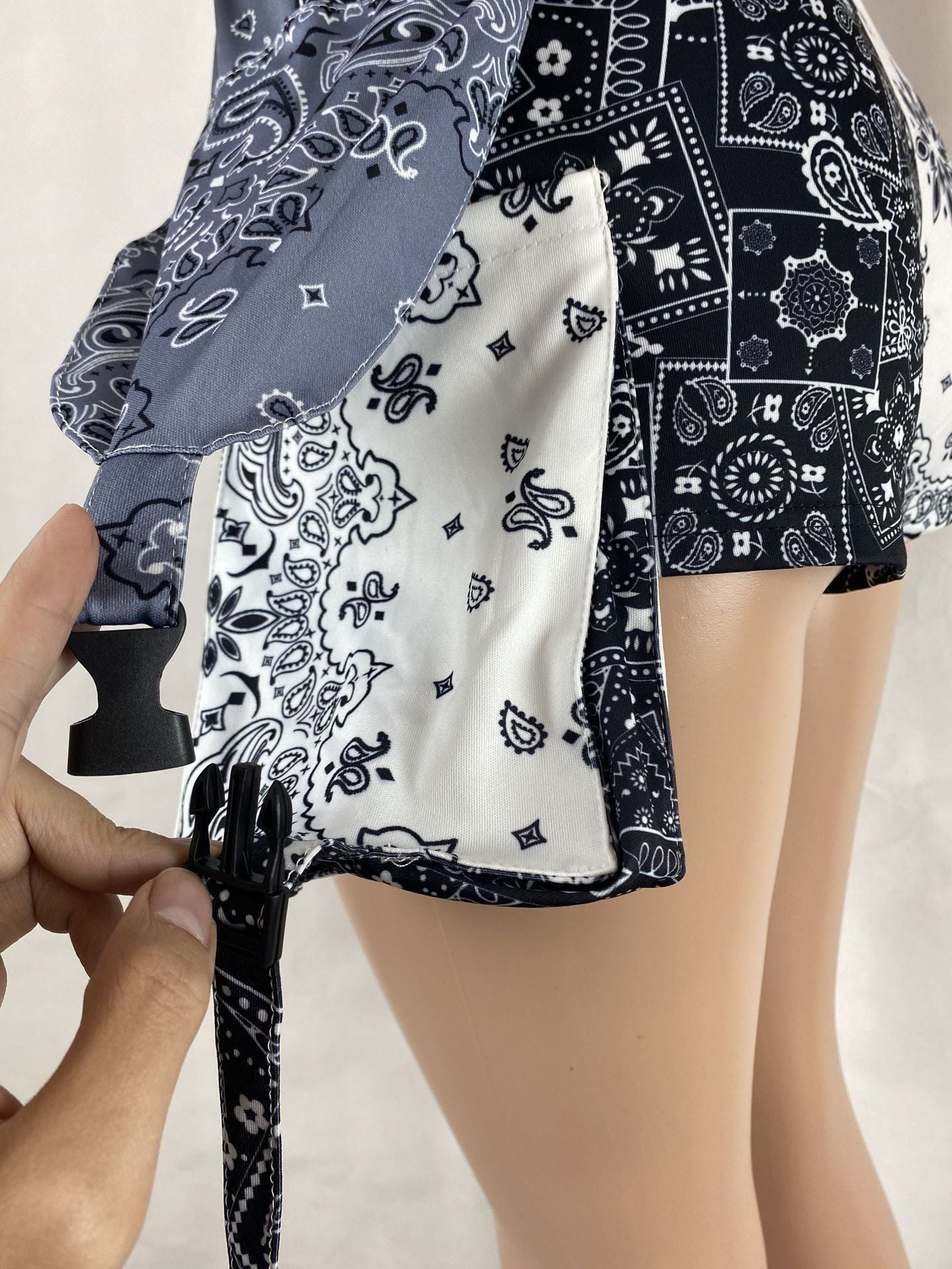 Echoine Vintage Print Pocket Women Shorts